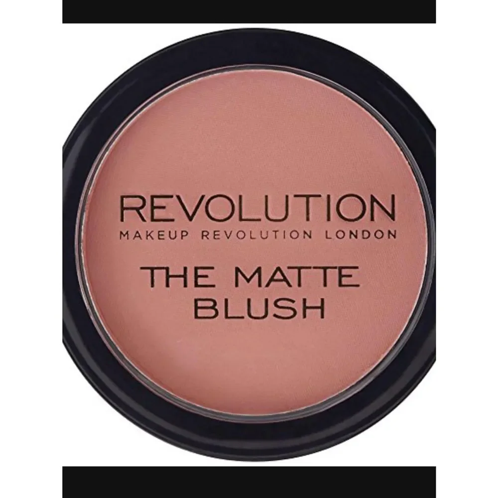 Revolution Matte Pink Blush Fusion Bundle